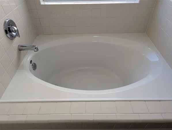 $2,500 | 5618 Savannah Woods Lane, Rosharon, TX 77583