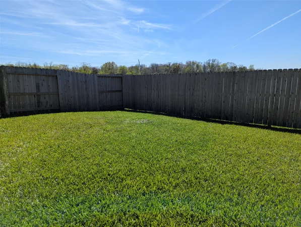 $2,500 | 5618 Savannah Woods Lane, Rosharon, TX 77583
