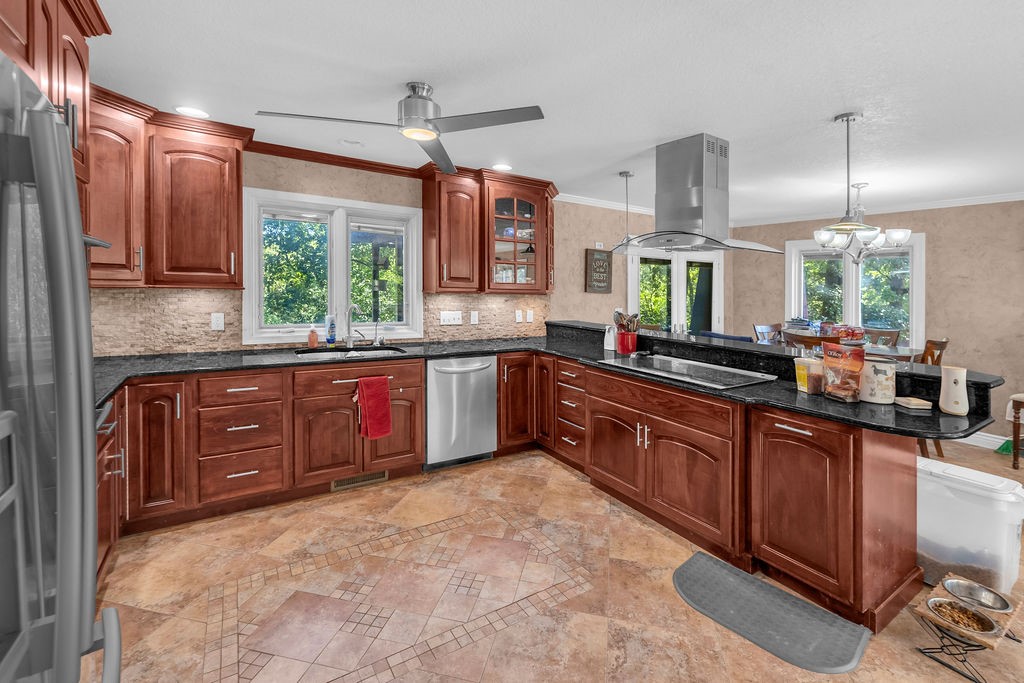 3540 Forest Parkway Decatur, IL 62521 - Photo 10 of 38