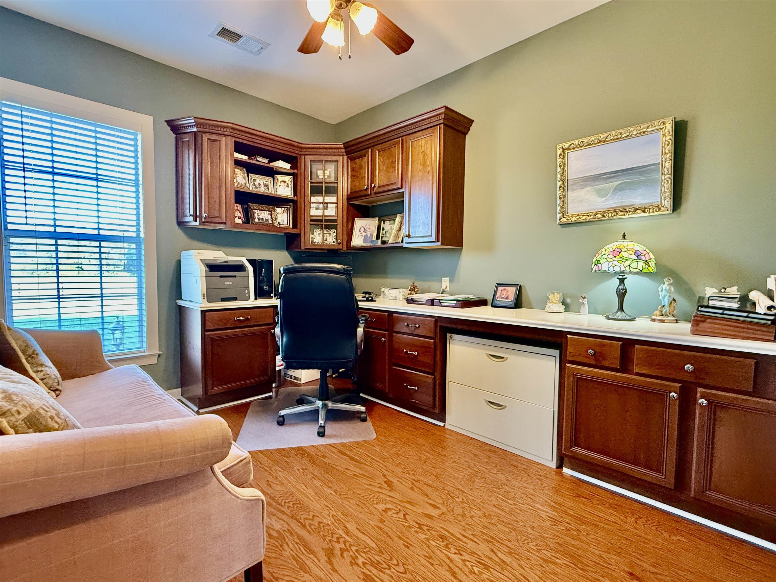 705 Old Solomon Mill Road Somerville, TN 38068 - Photo 20 of 40 a room with furniture projector and screen