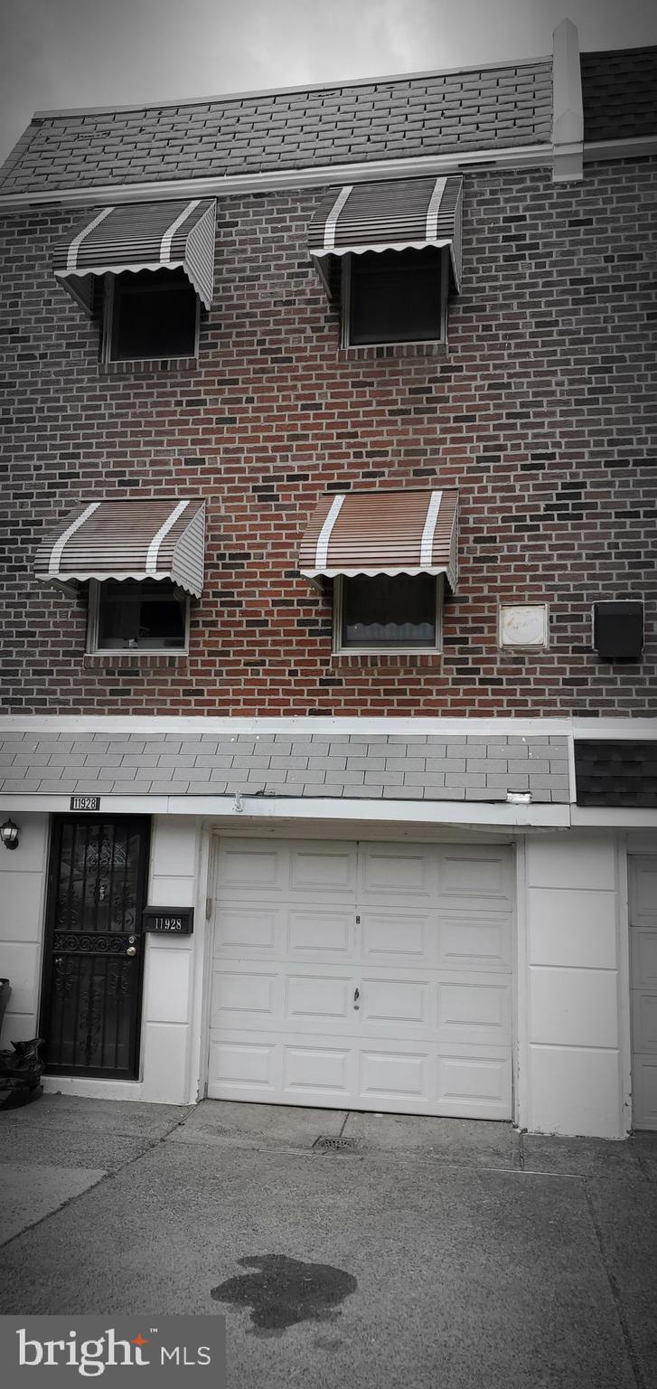 11928 Stevens Road Philadelphia, PA 19116 - Photo 1 of 21