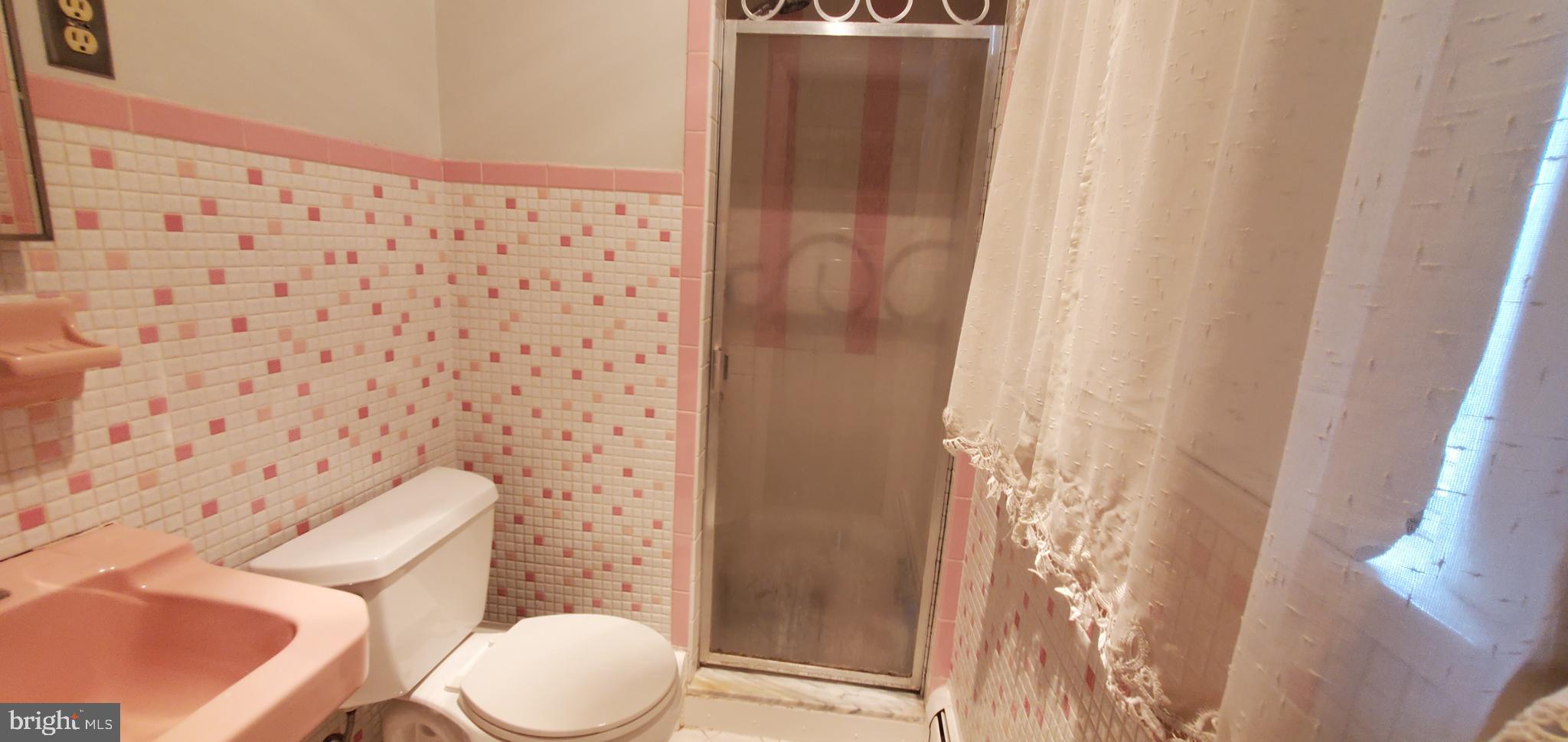 11928 Stevens Road Philadelphia, PA 19116 - Photo 9 of 21