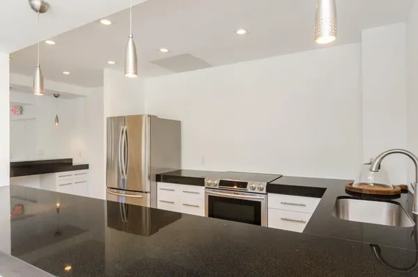 $585,000 | 2841 North Ocean Boulevard, Unit 2008, Fort Lauderdale, FL 33308