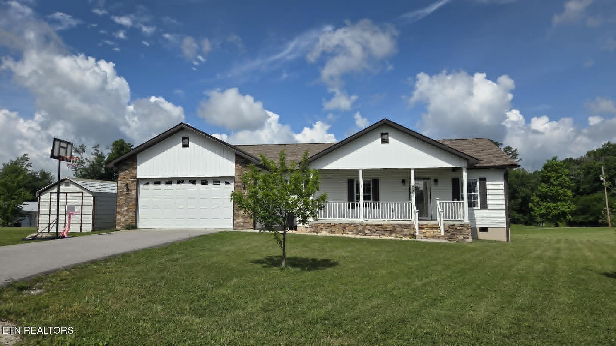 106 Maca Ridge Circle Clarkrange, TN 38553 - Photo 1 of 34 f7537381-e6ff-4859-8109-c02197e003af