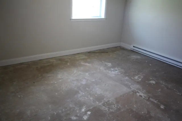 $1,200 | 174 Concord Street, Unit 3, Manchester, NH 03104