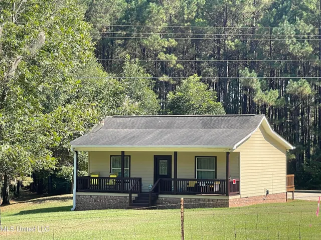 $170,000 | 1234 Little Black Creek Road, Lumberton, MS 39455