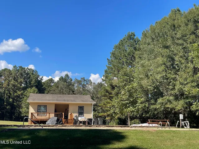 $170,000 | 1234 Little Black Creek Road, Lumberton, MS 39455