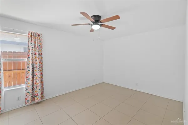 $2,100 | 4705 Violet Avenue, McAllen, TX 78504