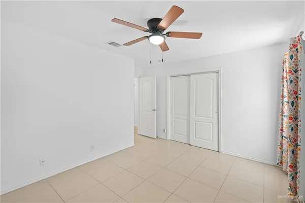 $2,100 | 4705 Violet Avenue, McAllen, TX 78504