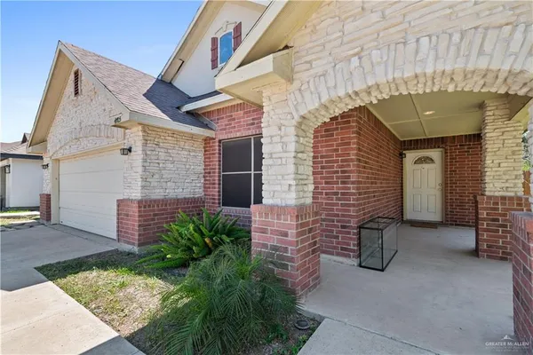$2,100 | 4705 Violet Avenue, McAllen, TX 78504
