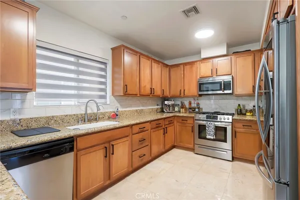 $4,300 | 1611 West 208th Street, Unit 3, Torrance, CA 90501