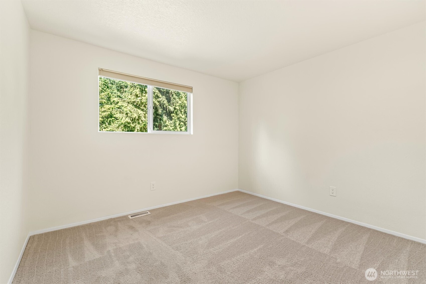 8830 Shell Place Edmonds, WA 98026 - Photo 20 of 39