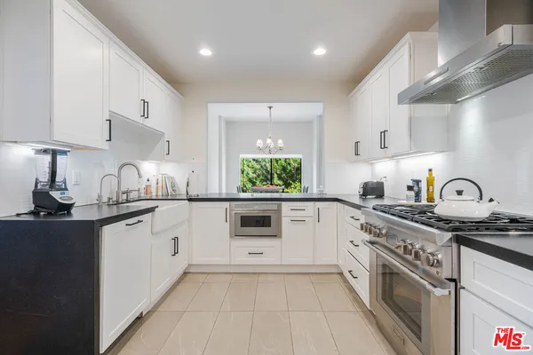 $8,000 | 1666 Michael Lane, Pacific Palisades, CA 90272