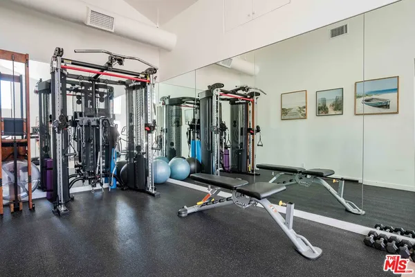 $8,000 | 1666 Michael Lane, Pacific Palisades, CA 90272