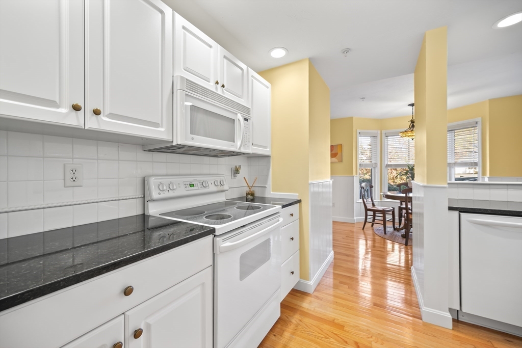 11 Whispering Brook Road, Unit 55 Marlborough, MA 01752 - Photo 15 of 41