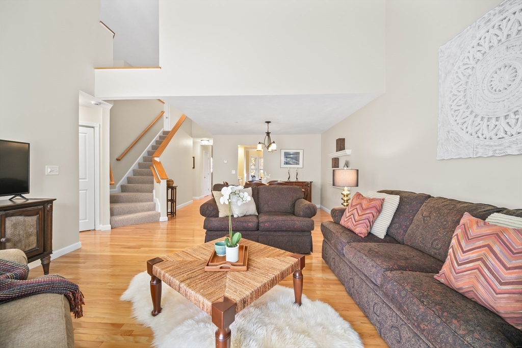 11 Whispering Brook Road, Unit 55 Marlborough, MA 01752 - Photo 3 of 41