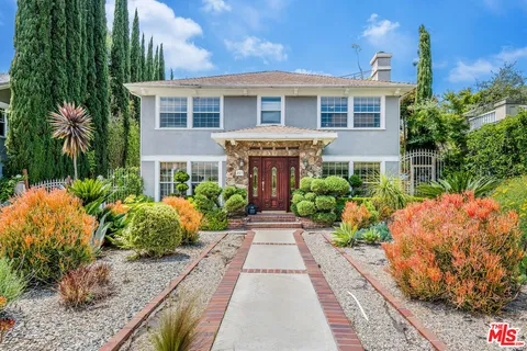 $3,199,000 | 257 South Van Ness Avenue, Los Angeles, CA 90004