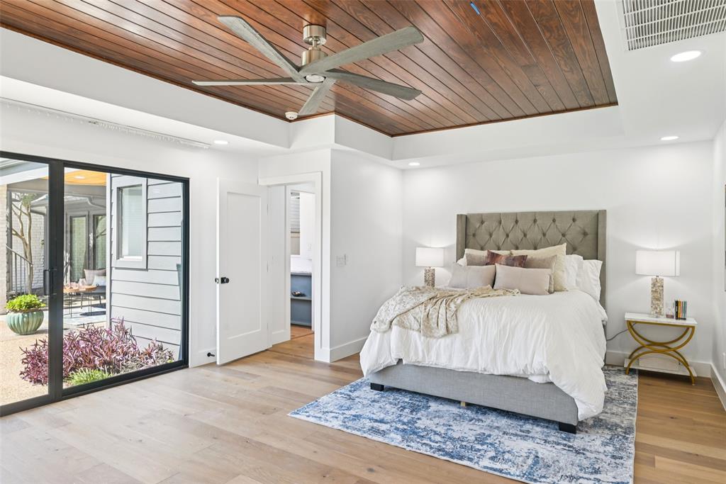 5705 Bent Oak Place Dallas, TX 75248 - Photo 18 of 39