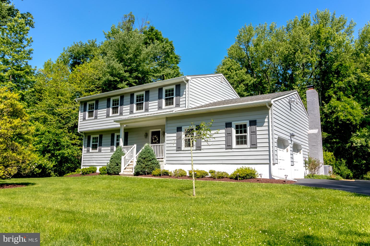 59 Tindall Road Trenton, NJ 08691 - Photo 3 of 76 a front view of a house with a garden