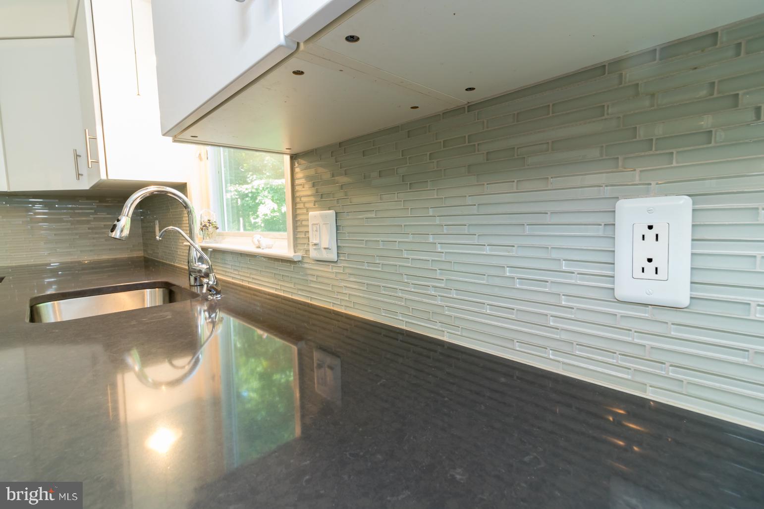 59 Tindall Road Trenton, NJ 08691 - Photo 31 of 76 Counter tops and Backsplashes