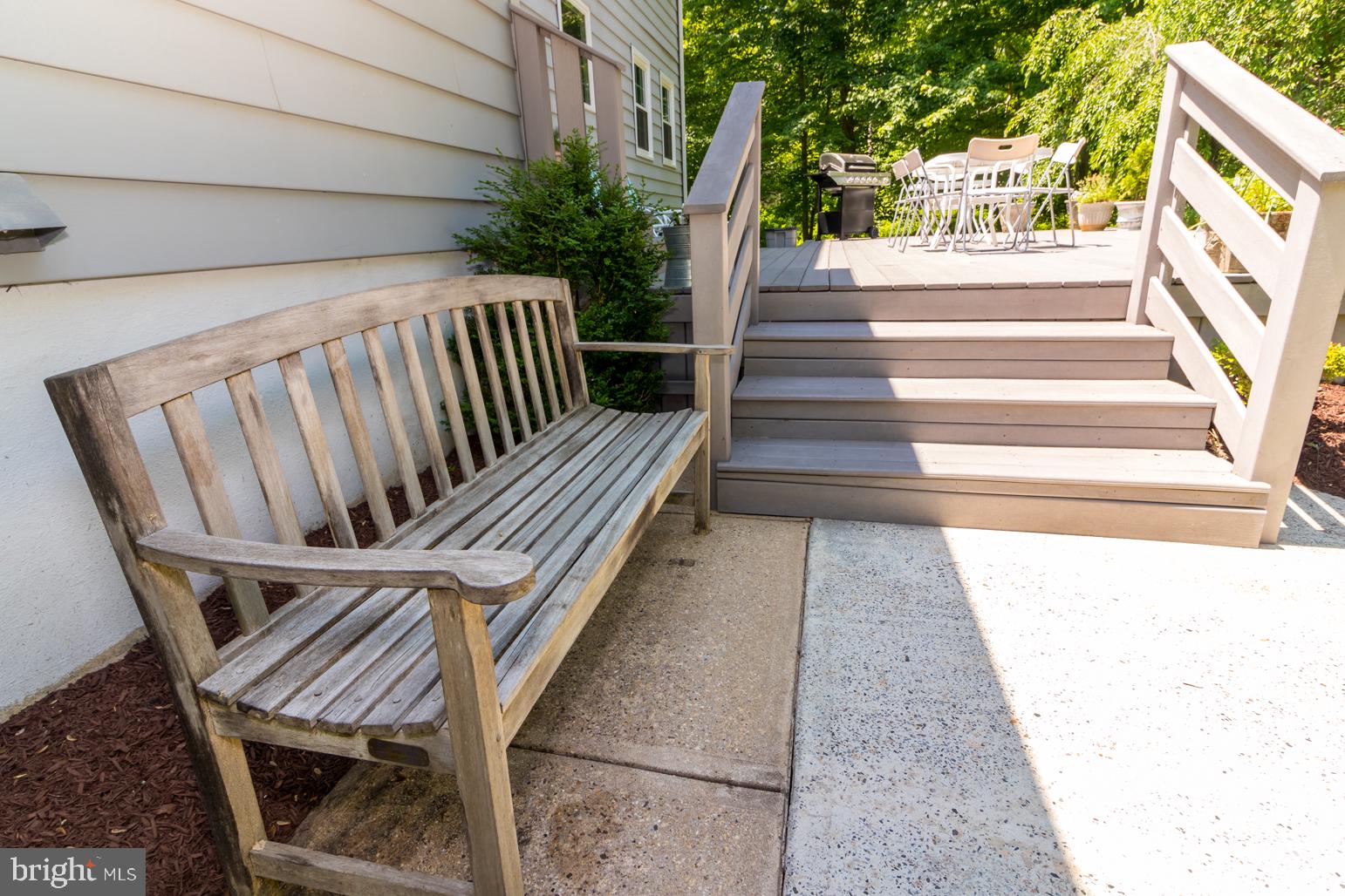 59 Tindall Road Trenton, NJ 08691 - Photo 65 of 76 Yard Seating