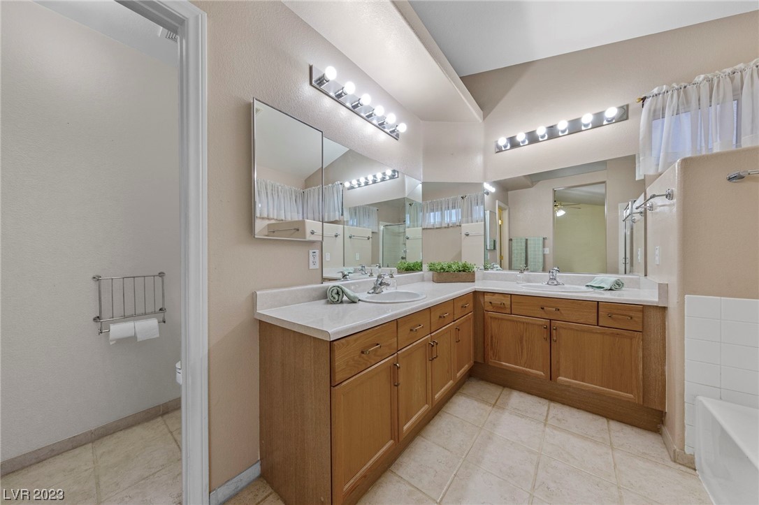 852 Coastal Beach Road Henderson, NV 89002 - Photo 15 of 26 Gallery Image 15