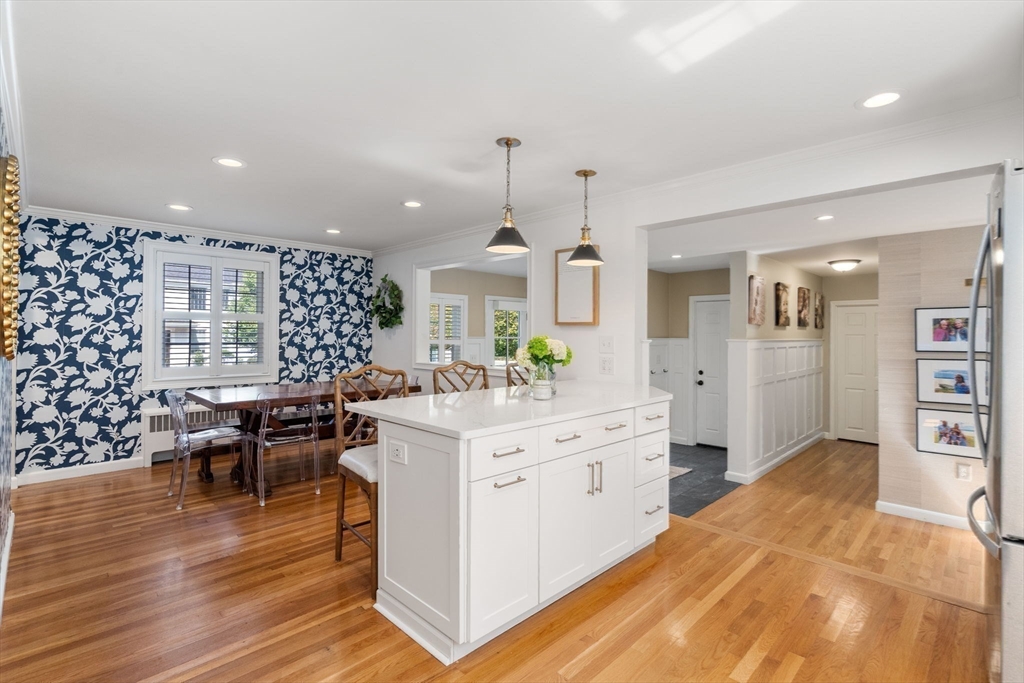 33 Coolidge Road Milton, MA 02186 - Photo 11 of 41
