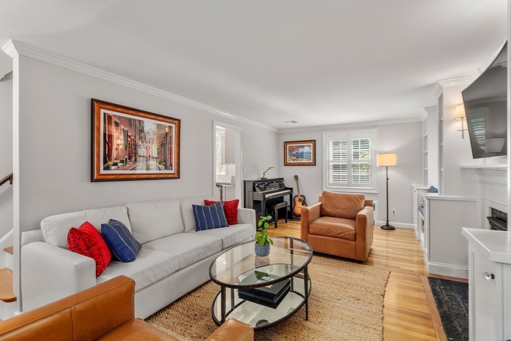 33 Coolidge Road Milton, MA 02186 - Photo 16 of 41