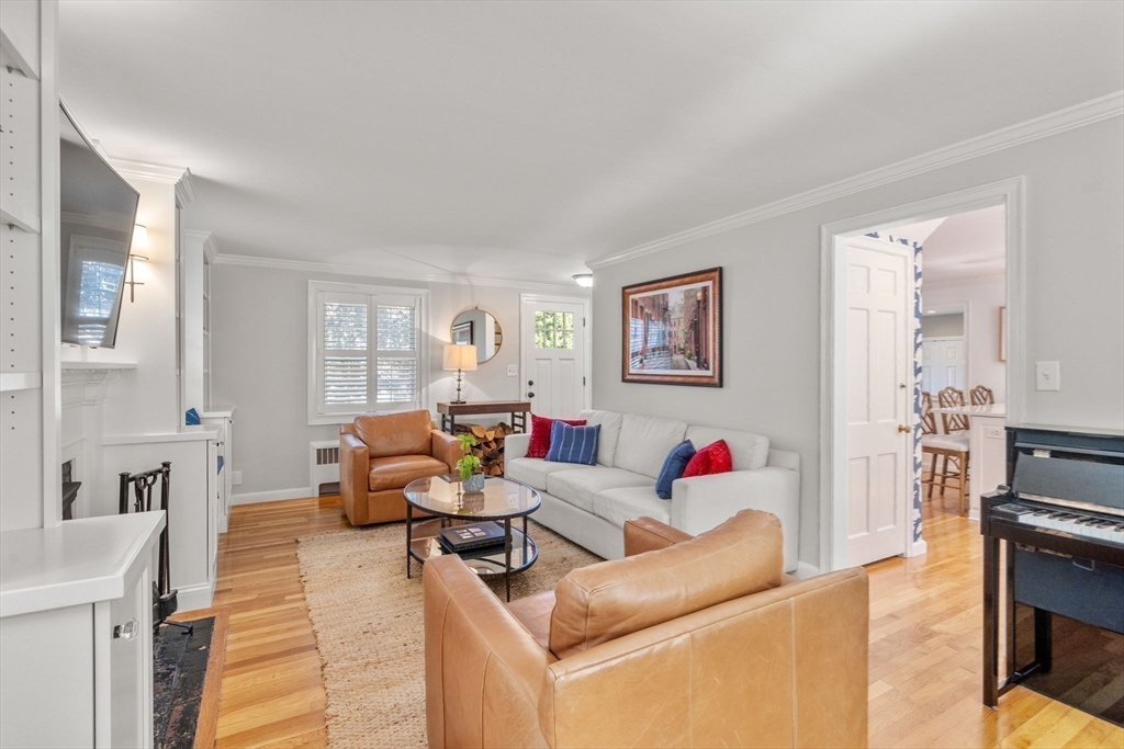 33 Coolidge Road Milton, MA 02186 - Photo 18 of 41