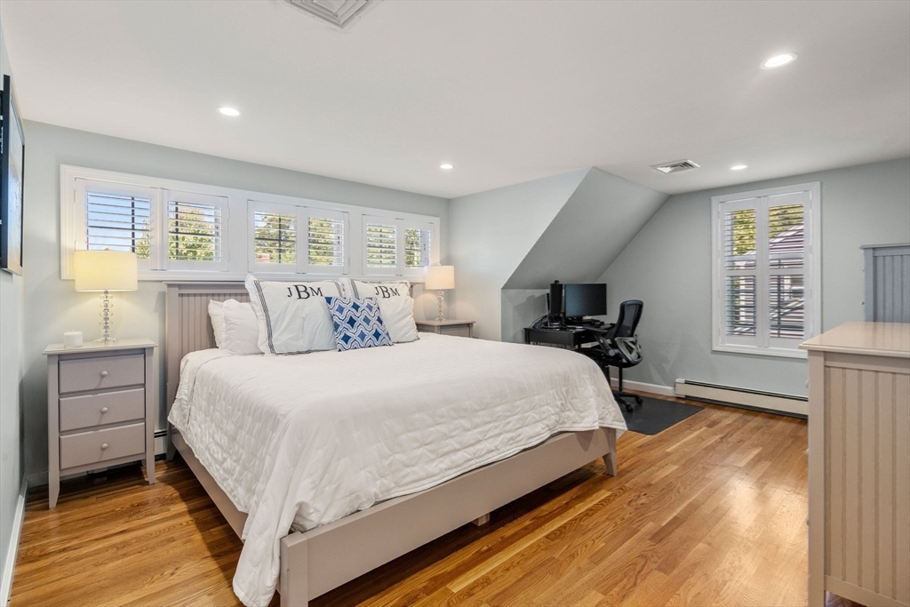33 Coolidge Road Milton, MA 02186 - Photo 19 of 41
