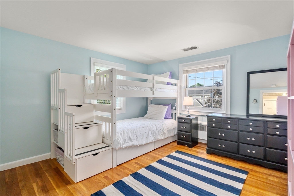 33 Coolidge Road Milton, MA 02186 - Photo 23 of 41