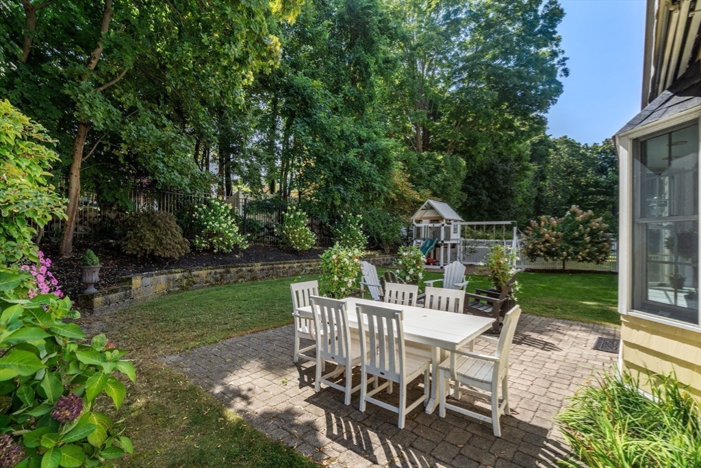 33 Coolidge Road Milton, MA 02186 - Photo 32 of 41