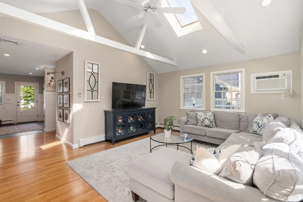 33 Coolidge Road Milton, MA 02186 - Photo 7 of 41