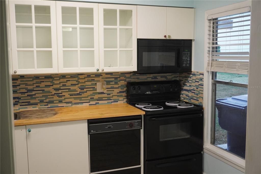 8 El Recodo, Unit 8 Lakeland, FL 33813 - Photo 5 of 24