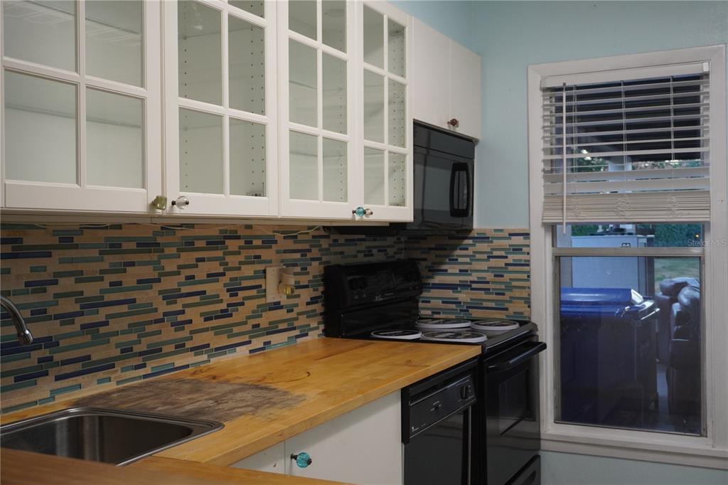 8 El Recodo, Unit 8 Lakeland, FL 33813 - Photo 8 of 24