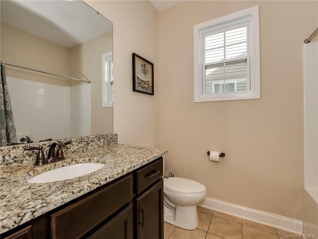 9132 Inverness Bay Road Charlotte, NC 28278 - Photo 13 of 25 Gallery Image 13