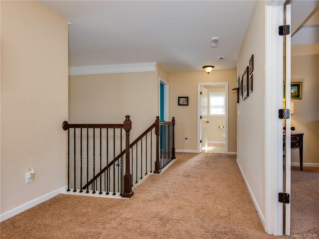 9132 Inverness Bay Road Charlotte, NC 28278 - Photo 15 of 25 Gallery Image 15