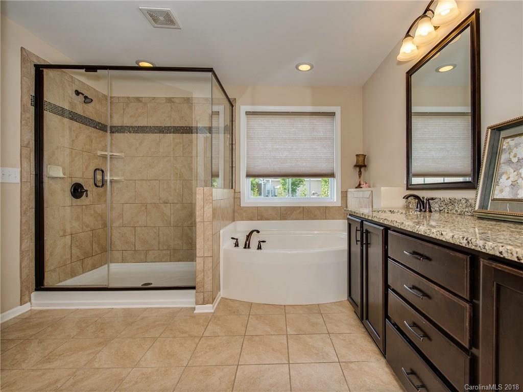 9132 Inverness Bay Road Charlotte, NC 28278 - Photo 17 of 25 Gallery Image 17
