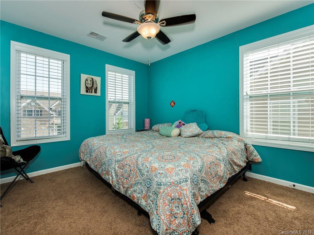 9132 Inverness Bay Road Charlotte, NC 28278 - Photo 20 of 25 Gallery Image 20
