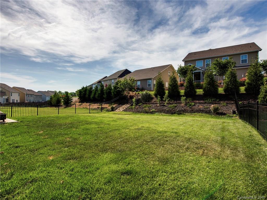 9132 Inverness Bay Road Charlotte, NC 28278 - Photo 25 of 25 Gallery Image 25