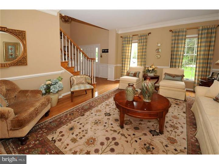 1007 Redtail Road Audubon, PA 19403 - Photo 11 of 22 Living Room