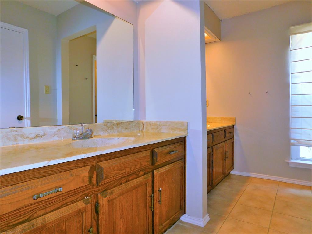 2716 Mill Pond Road Denton, TX 76209 - Photo 13 of 28