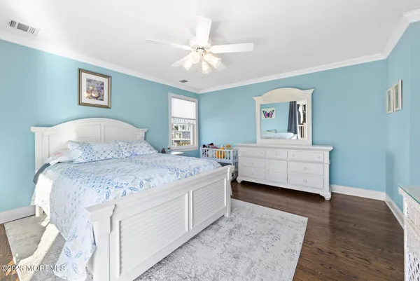 $3,250,000 | 305 Sloop Lane, Mantoloking, NJ 08738