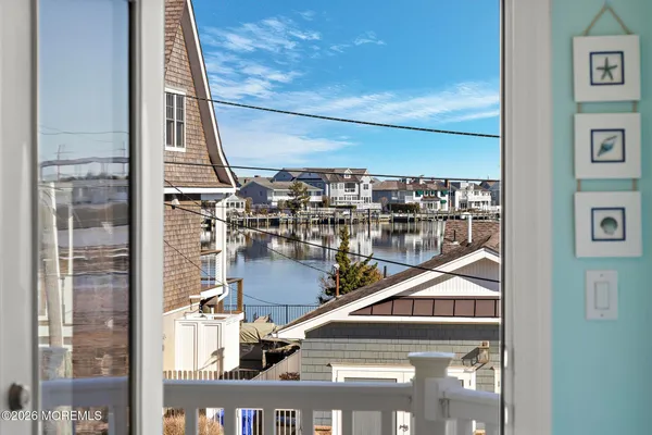 $3,250,000 | 305 Sloop Lane, Mantoloking, NJ 08738