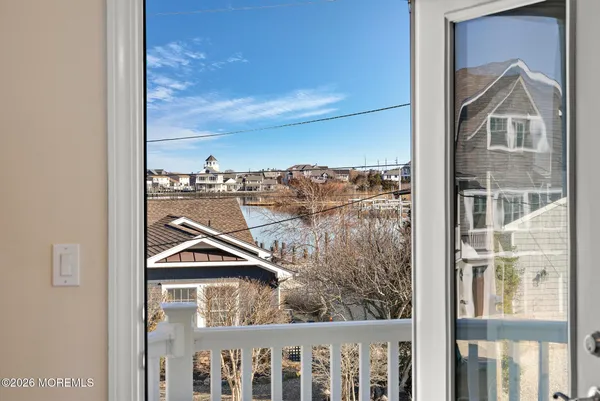 $3,250,000 | 305 Sloop Lane, Mantoloking, NJ 08738