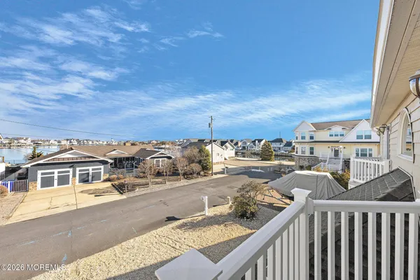 $3,250,000 | 305 Sloop Lane, Mantoloking, NJ 08738