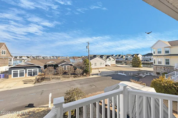 $3,250,000 | 305 Sloop Lane, Mantoloking, NJ 08738