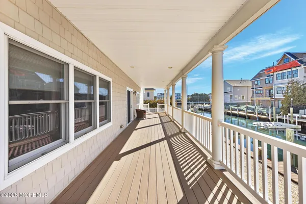 $3,250,000 | 305 Sloop Lane, Mantoloking, NJ 08738