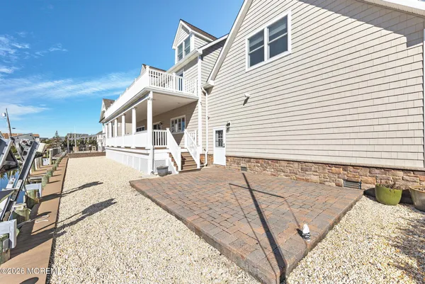 $3,250,000 | 305 Sloop Lane, Mantoloking, NJ 08738
