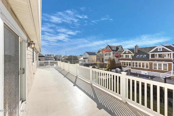 $3,250,000 | 305 Sloop Lane, Mantoloking, NJ 08738